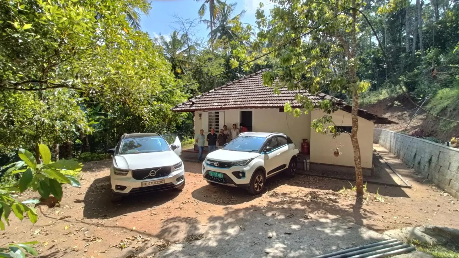 Eden Thottam Homestay contacts